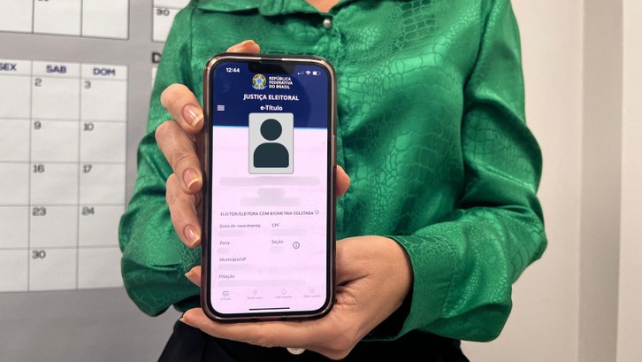 Aplicativo da Justiça Eleitoral facilita acesso a informações e serviços, oferecendo praticidade...