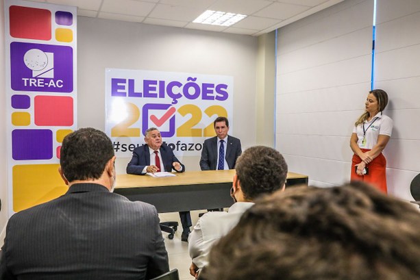 Durante a última coletiva do ano, magistrados agradecem a parceria dos meios de comunicação